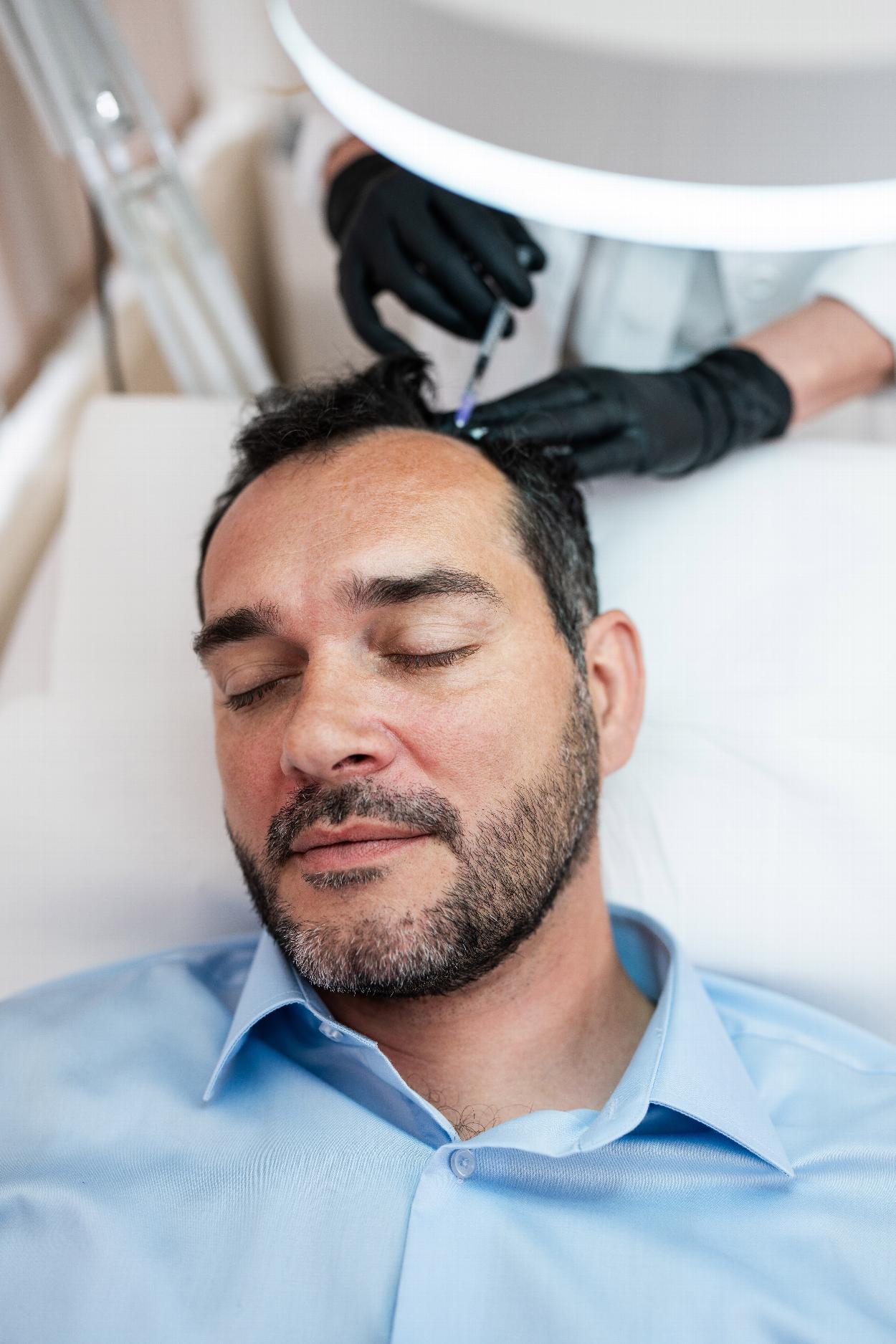 man with hair loss having prp treatment in bristol, hair repa